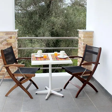 Anemomylos Luxus Suites-boutique & Pool Apartment Lefkimmi (Corfu)